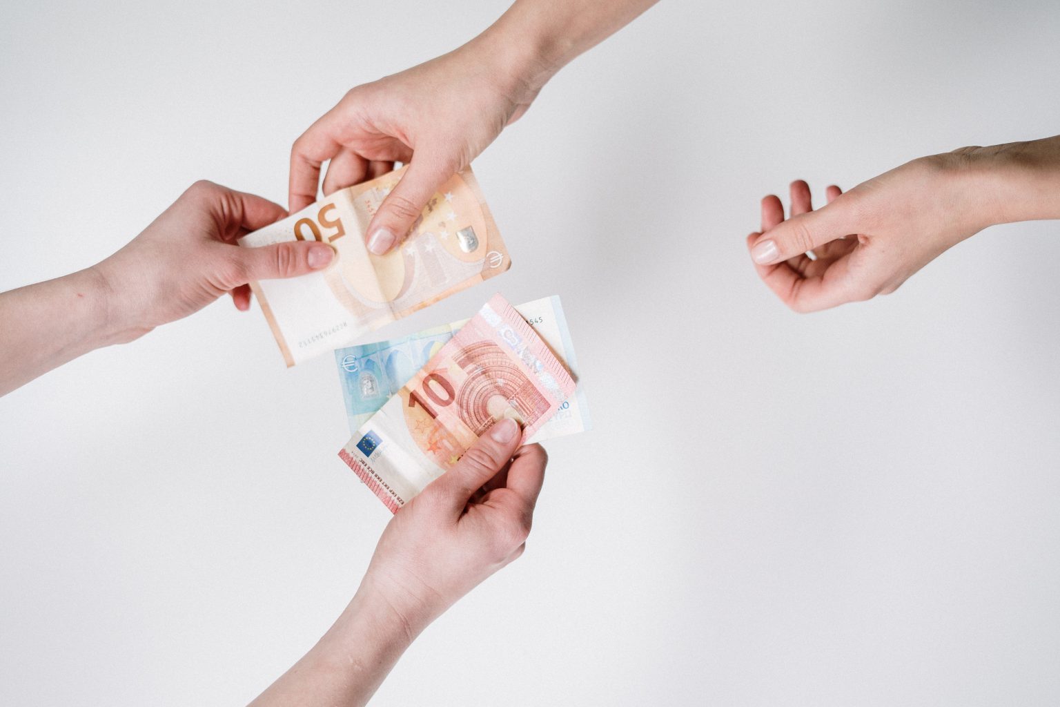 Loonsancties loonopschorting vs loonstop Van Gelder Advocaten